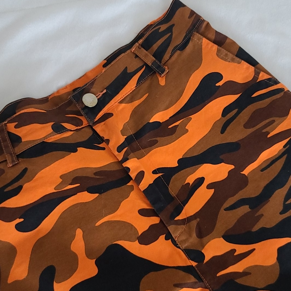 Camo Pants Size Small - Picture 2 of 2